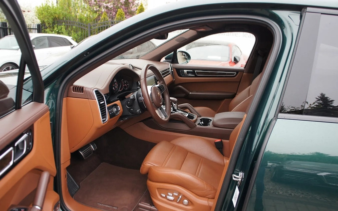 Porsche Cayenne cena 599900 przebieg: 39900, rok produkcji 2022 z Białystok małe 407